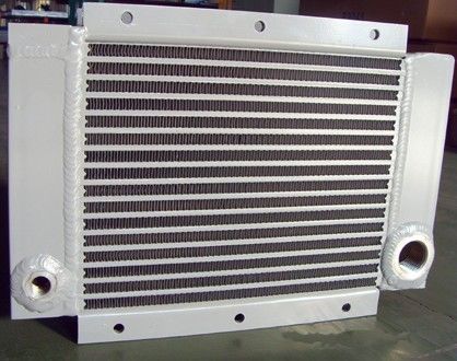 Sistema de enfriamiento soldado vacío de aluminio del cambiador de calor del compresor de aire de la aleta de la placa