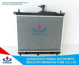 Radiadores de aluminio del coche de la TA de Suzuki para PA 16/22/26 de HYUNDAI i10 '09