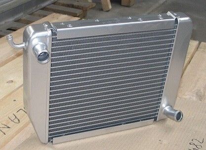 El soldar de aluminio del vacío del cambiador de calor de la transmisión de la aleta de la placa