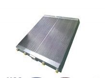 Aceite de aluminio del horno del vacío - el cambiador de calor llenado enfría el aceite de motor